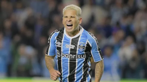 Enquanto a diretoria atual evita gastos excessivos e permanece focada em contratações estratégicas, a oferta de Yeferson Soteldo ao clube é recusada, principalmente devido à saturação na posição. (Foto: IMAGO / Fotoarena)