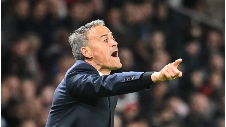 Luis Enrique, do PSG, libera a saída de Kolo Muani em janeiro.