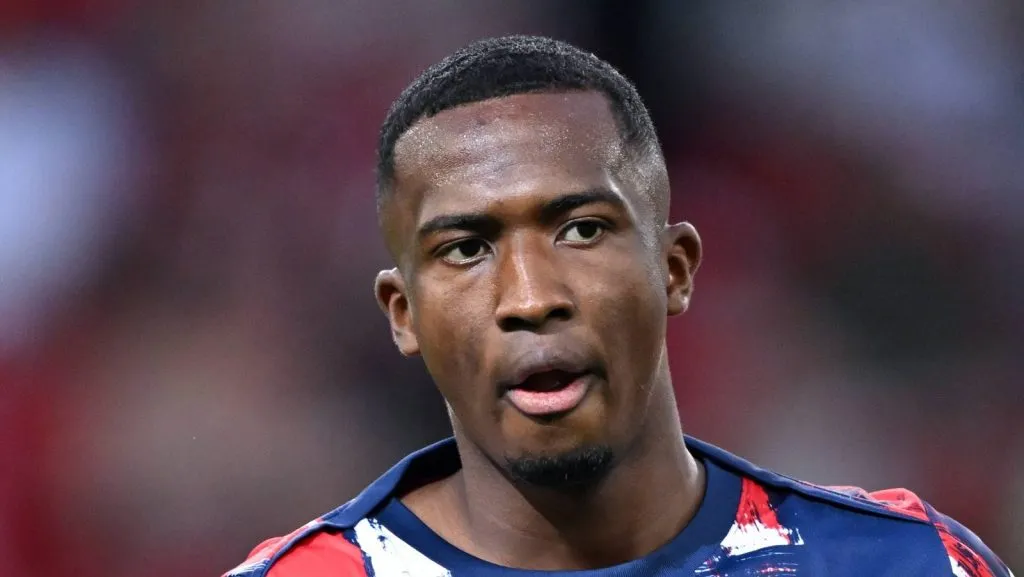 Willian Pacho, do Paris Saint-Germain, durante a partida da Ligue 1 francesa entre Lille OSC e Paris Saint-Germain no Estádio Pierre-Mauroy, em 1º de setembro de 2024, em Lille, França. (Foto: IMAGO / ANP)