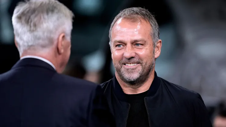 Hansi Flick e Carlo Ancelotti no El Clásico
