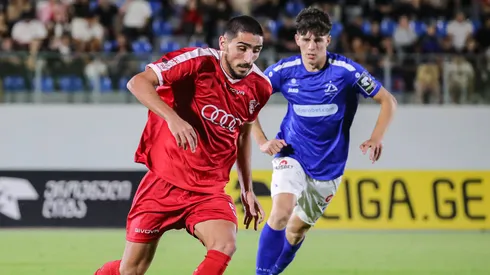 O Newcastle United finaliza uma contratação promissora ao assegurar a jovem estrela georgiana Vakhtang Salia, de apenas 17 anos. (Foto: IMAGO / Artur Stabulnieks)