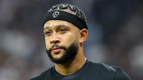 Depay em ação pelo Corinthians em 2024. Foto: Joisel Amaral/AGIF