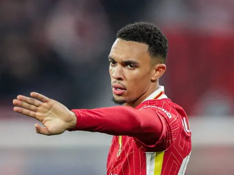 Arnold recebe contrato de quatro anos para assinar