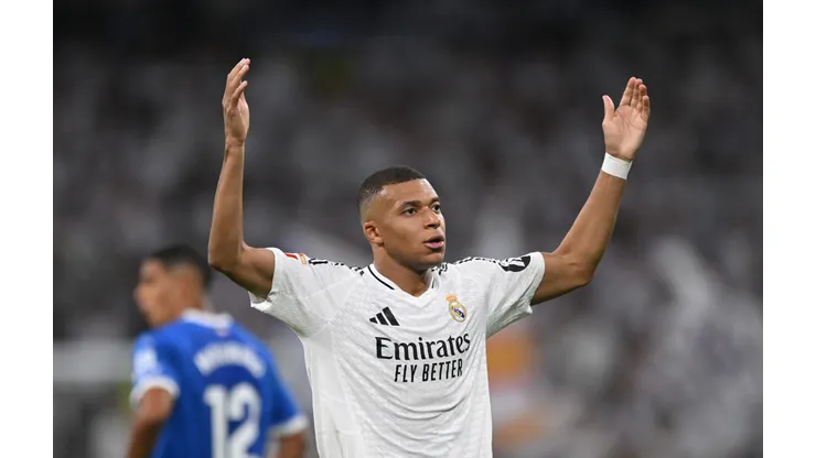 MADRID, SPAIN - SEPTEMBER 24: Kylian Mbappe of Real Madrid celebrates scoring his team's second goal during the LaLiga match between Real Madrid CF and Deportivo Alaves at Estadio Santiago Bernabeu on September 24, 2024 in Madrid, Spain. (Photo by Denis Doyle/Getty Images)