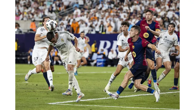 Real Madrid e Barcelona jogaram por pré-temporada nos Estados Unidos (Foto: Ira L. Black/Getty Images)