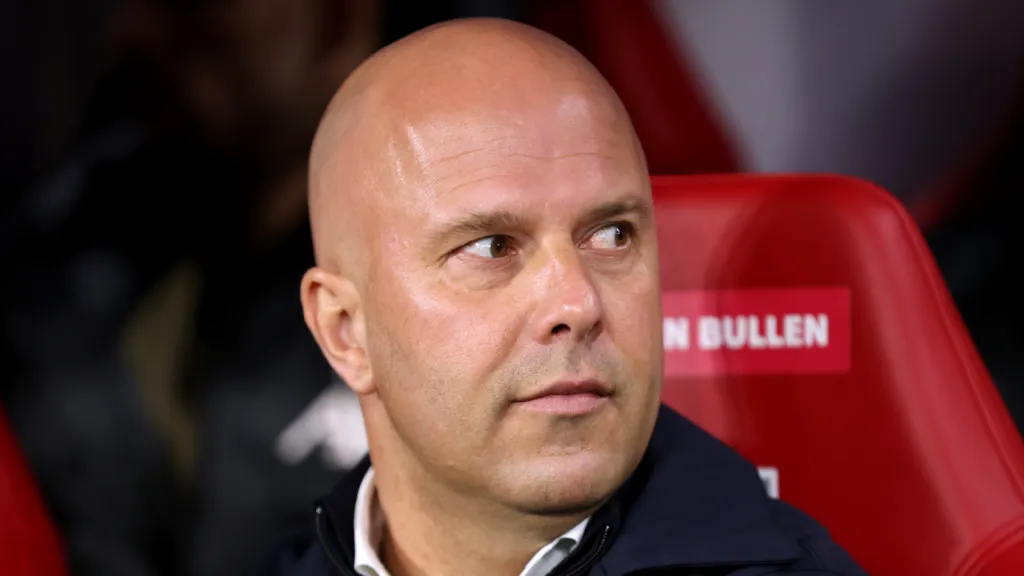 Slot aguarda + reforços nas próximas janelas (Foto: Maja Hitij/Getty Images)