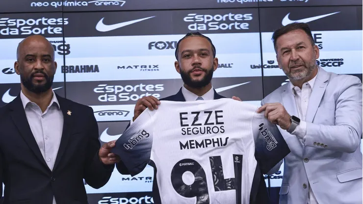 Após Memphis Depay, Corinthians pode anunciar a chegada de mais duas estrelas. (Foto: Imago)