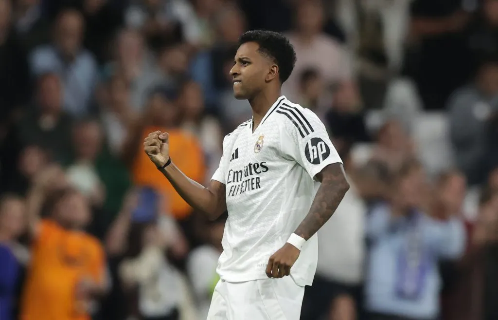 Rodrygo em campo pelo Real (Photo by Gonzalo Arroyo Moreno/Getty Images)