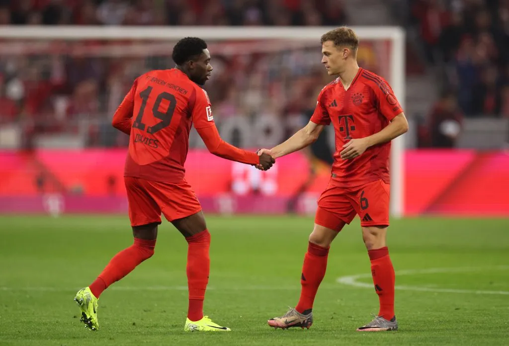 Kimmich e Davies são alvos do Barcelona. (Photo by Adam Pretty/Getty Images)