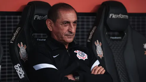 Ramón Díaz, técnico do Corinthians. Foto: Ettore Chiereguini/AGIF