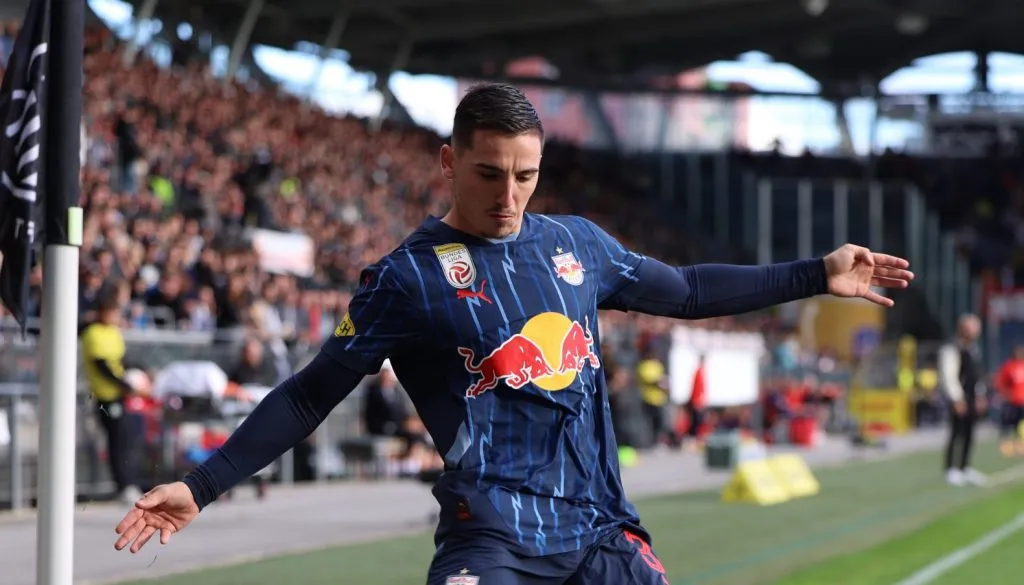 Oscar Gloukh contra o Stum Graz