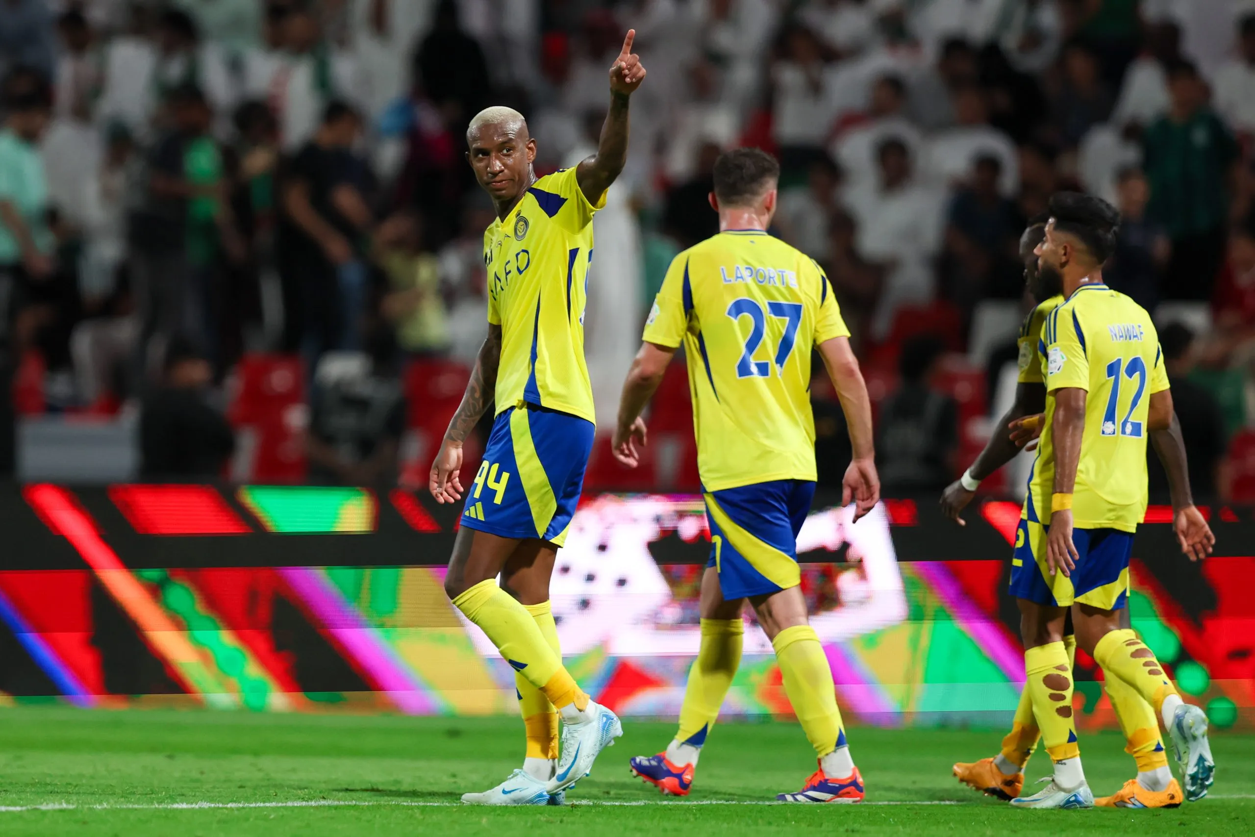Talisca no Verdão? (Photo by Yasser Bakhsh/Getty Images)