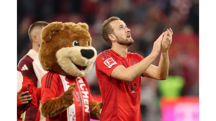 Harry Kane, do Bayern, em ação pela Bundesliga. Time vem de boa vitória contra o Stuttgart (Foto: Adam Pretty/Getty Images)