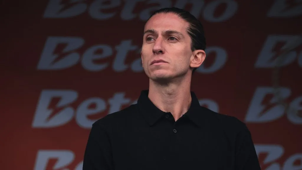 Filipe Luís, técnico do Flamengo (Foto: Ettore Chiereguini/AGIF)