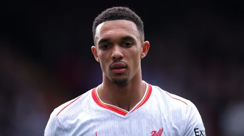 Liverpool vai ao Barcelona para contratar substituto de Arnold, alvo do Real Madrid.