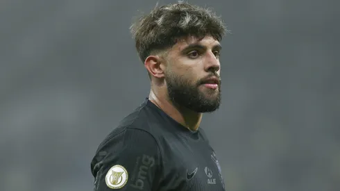 Yuri Alberto com a camisa do Corinthians.