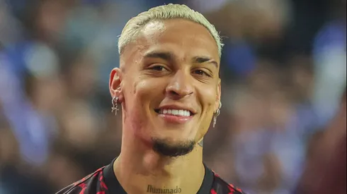 John Textor pode fechar troca de jogadores com o Manchester United por Antony. (Foto: Imago)