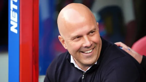 Arne Slot, técnico do Liverpool (Foto: Adam Davy/Imago/PA Images)