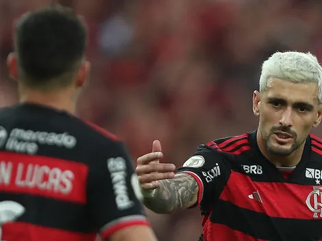Ayrton Lucas quer deixar o Flamengo no fim da temporada