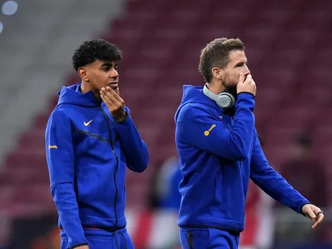 Inigo Martinez dá conselhos a Lamine Yamal