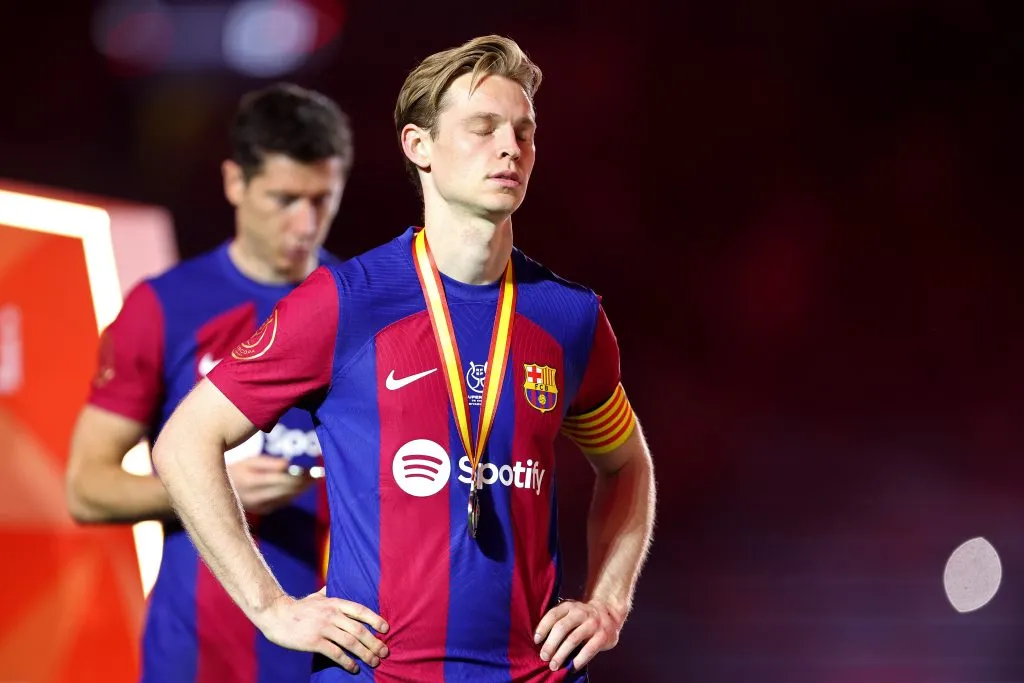 Frenkie De Jong após perder a Supercopa da Espanha. (Photo by Yasser Bakhsh/Getty Images)
