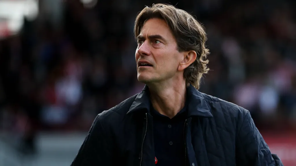 Thomas Frank em partida pelo Brentford (FOTO: IMAGO / PA Images)