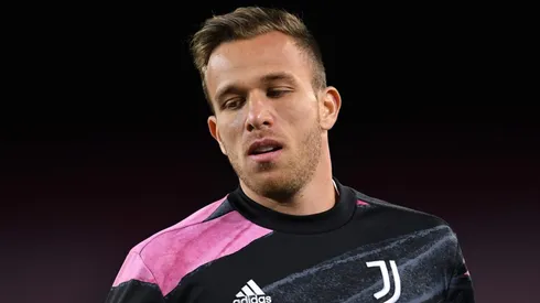 Alvo de Corinthians e Palmeiras, Arthur dá sinal verde para reforçar outro gigante brasileiro (Photo by David Ramos/Getty Images)