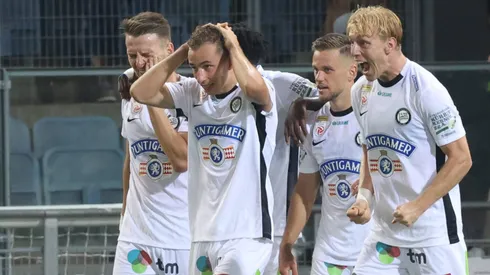 O atacante dinamarquês Mika Biereth, atualmente no Sturm Graz, expressou seu desejo de retornar ao Arsenal, clube que o revelou. (Foto: IMAGO / GEPA pictures)
