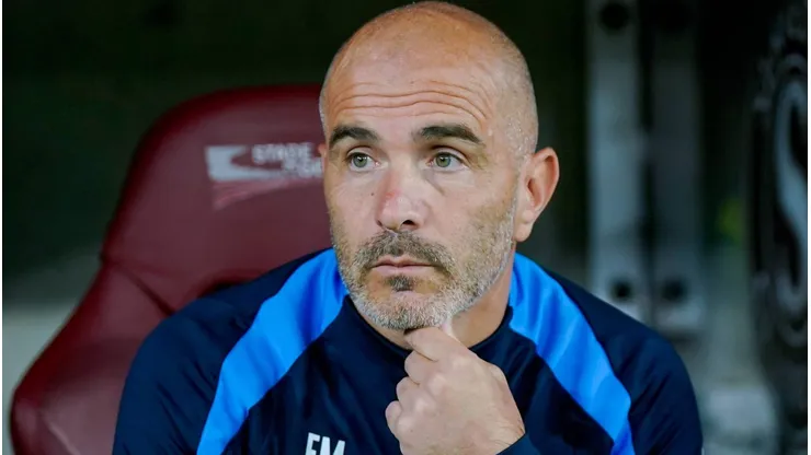 Enzo Maresca, treinador do Chelsea, comenta sobre futuro de atacante. foto: IMAGO / Sports Press Photo