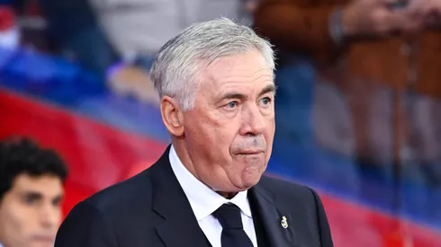 Courtois, do Real Madrid, revela a Ancelotti que ainda sente dores.