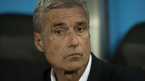 RJ – RIO DE JANEIRO – 29/06/2023 – COPA SUL-AMERICANA 2023, BOTAFOGO X MAGALLANES – Luis Castro tecnico do Botafogo durante partida contra o Magallanes no estadio Engenhao pelo campeonato Copa Sul-Americana 2023. Foto: Jorge Rodrigues/AGIF