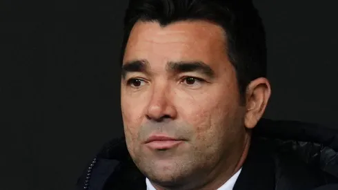 Sob a liderança de Deco, o Barcelona busca opções no mercado para janeiro, visando manter o bom desempenho da temporada, mesmo com as limitações no elenco causadas pelos desfalques de jogadores-chave como Frenkie de Jong, Pedri e Gavi. (Foto: IMAGO / Pressinphoto)