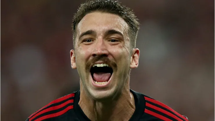 Léo Ortiz se torna alvo de gigante europeu e pode deixar o Flamengo (Photo by Wagner Meier/Getty Images)
