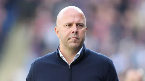 Liverpool contra Manchester United na disputa por Carreras. Foto: IMAGO / Sportimage