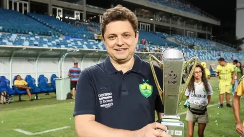 Cristiano Dresch está irritado com postura do Corinthians (Foto: AssCom Dourado/Cuiabá/Divulgação)