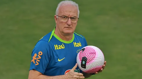 Dorival Júnior em treino pela Seleção Brasileira