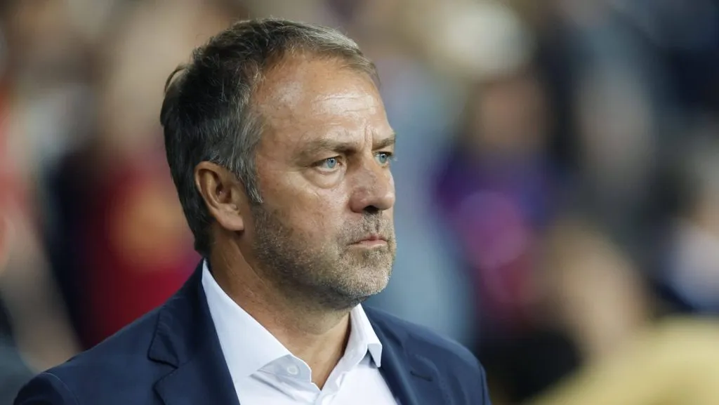 Um dos alvos foi Tijjani Reijnders, do Milan, mas sua ausência não afetou o planejamento do Barcelona e do treinador Hansi Flick. (Foto: IMAGO / AFLOSPORT)