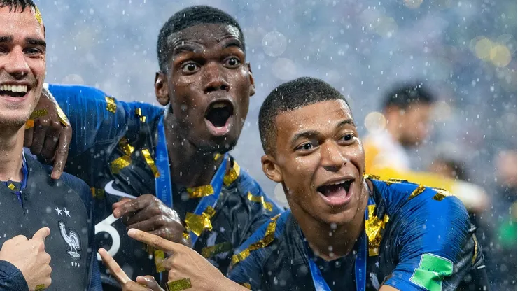 Pogba se oferece ao Real Madrid.
