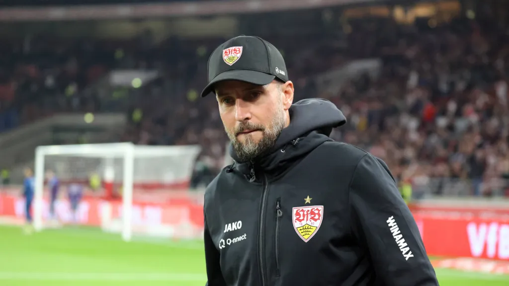 Sebastian Hoeneß em partida pelo Stuttgart (FOTO: IMAGO / Sportfoto Rudel)