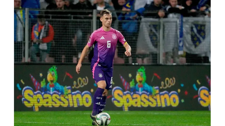 Kimmich em campo durante a partida entre Bósnia e Alemanha, no dia 11 de outubro de 2024. (dpa picture alliance / Alamy Stock Photo)