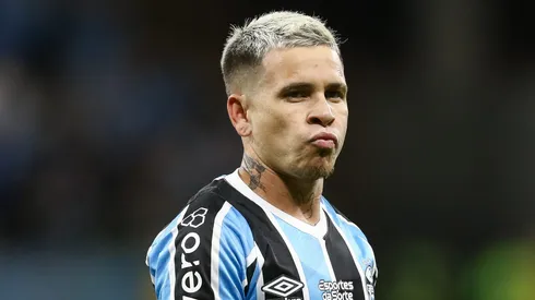 Soteldo é aprovado no Palmeiras em troca de meio-campista, diz jornalista.