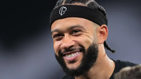 Isabela, torcedora do Corinthians, conquista a internet com sua criação e recebe reconhecimento do próprio jogador Memphis Depay. (Foto: Ettore Chiereguini/AGIF)
