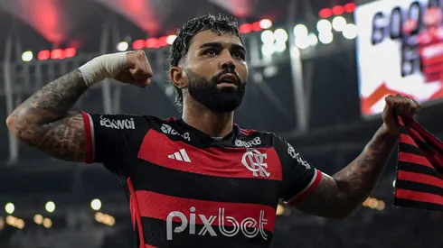 Em entrevista recente à FlaTV, Gabigol expressou sua empolgação com o projeto, mencionando o desejo de marcar o primeiro gol na nova arena. O terreno no Gasômetro foi oficialmente entregue ao clube, e as obras devem ser concluídas até 2029. (Foto: Thiago Ribeiro/AGIF)