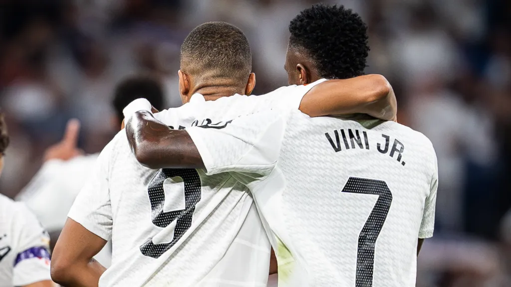 Mbappé e Vinicius Júnior em partida pelo Real Madrid (Foto: IMAGO / ZUMA Press Wire)