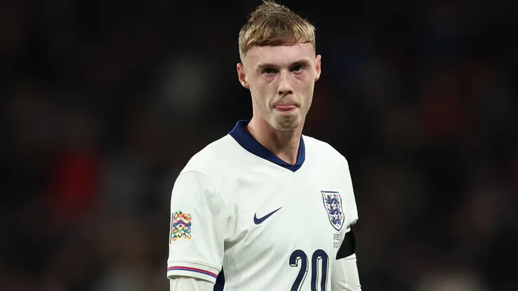 Cole Palmer em partida pela Seleção da Inglatera