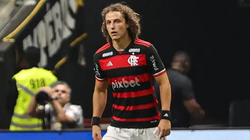 Rival do Flamengo oferece o dobro de salário para fechar com David Luiz.