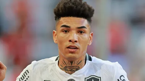 Botafogo aceita vender Igor Jesus ao Chelsea, mas impõe uma condição (Photo by Heuler Andrey/Getty Images)