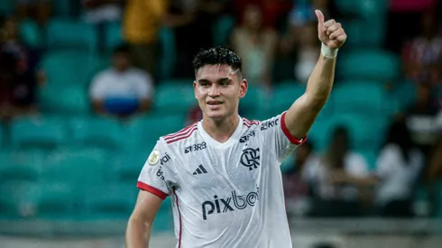 Carlos Alcaraz, jogador do Flamengo. Foto: Jhony Pinho/AGIF