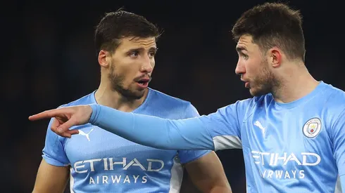 Real Madrid busca zagueiro de forma urgente e ídolo do Manchester City pode chegar (Photo by Chris Brunskill/Getty Images)