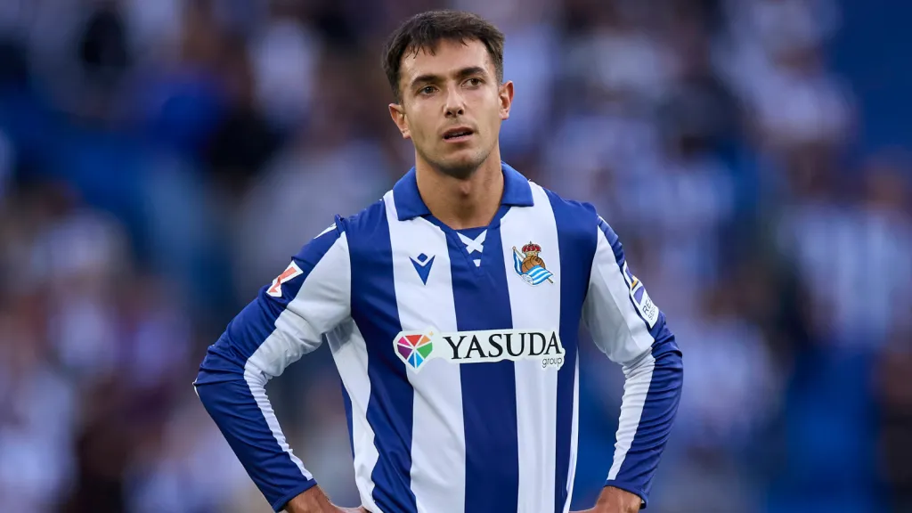 Martin Zubimendi em partida pela Real Sociedad (Foto: IMAGO / Ricardo Larreina Amador)